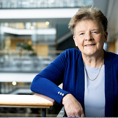 Professori Hannele Yki-Järviselle Novo Nordisk -säätiön palkinto