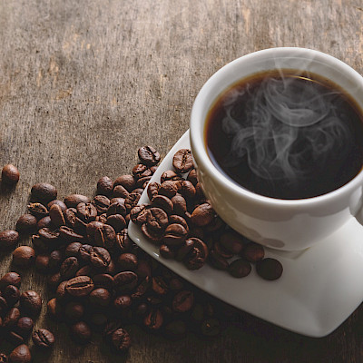Kofeiini vaikuttaa aivojen dopamiinitoimintaan Parkinsonin taudissa